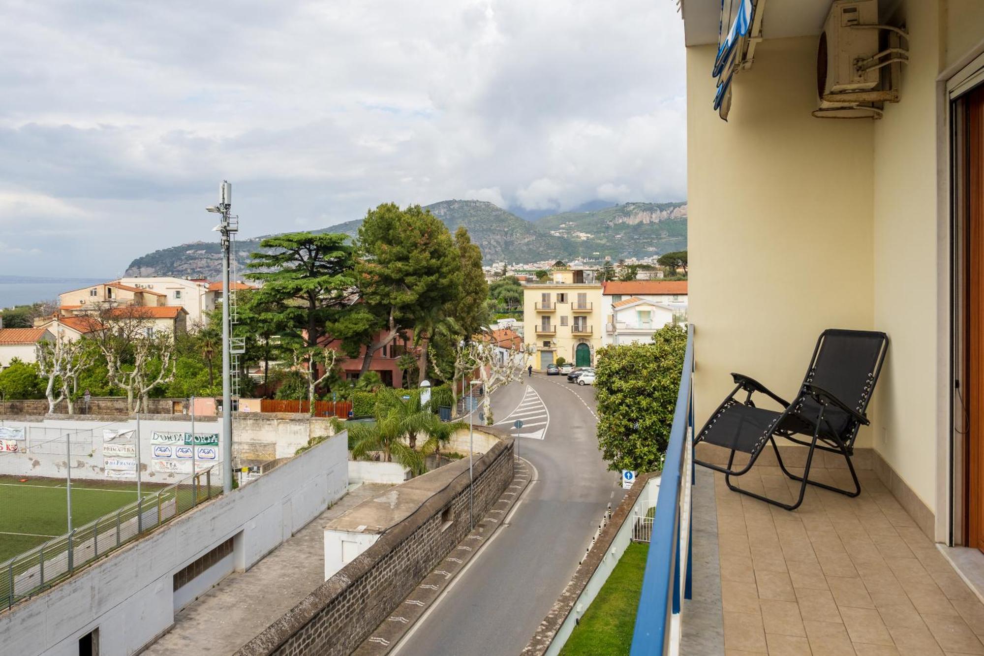 Residenza Le Sirene City Center Sorrento Exterior photo
